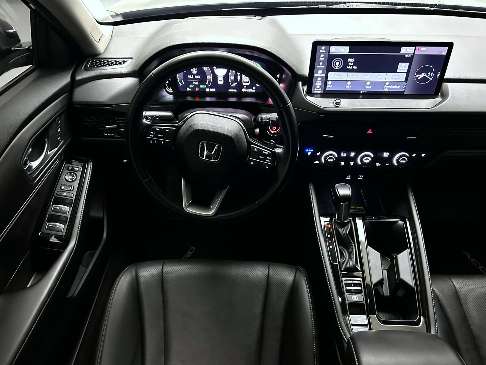 Used 2024 Honda Accord Touring image 14