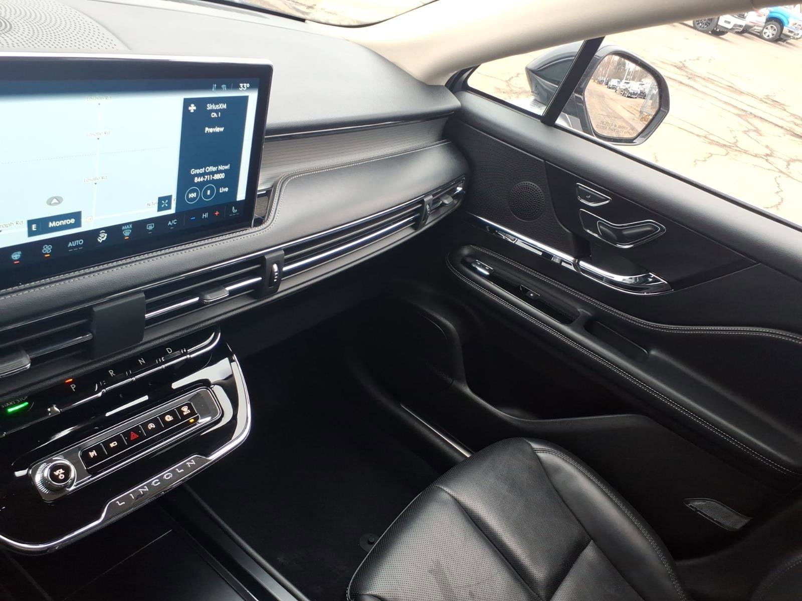 Certified 2023 Lincoln Corsair Standard w/ Equipment Group 101A image 20