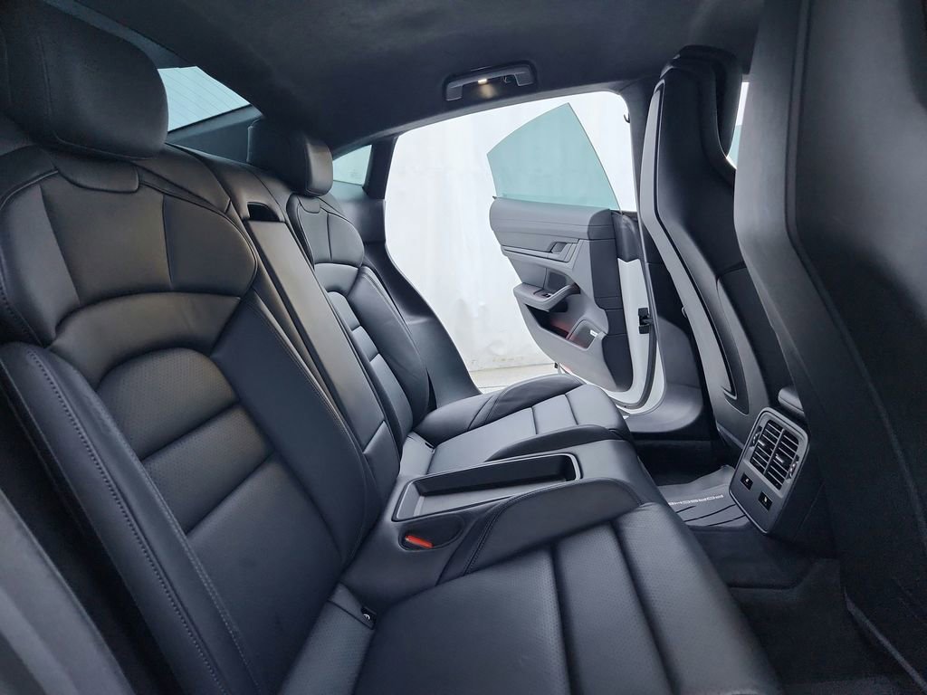 Used 2021 Porsche Taycan Turbo image 36