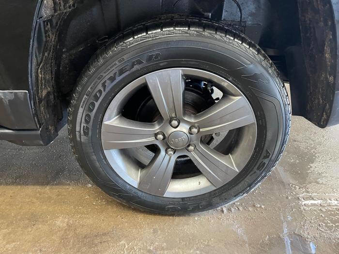 Used 2015 Jeep Patriot High Altitude image 15