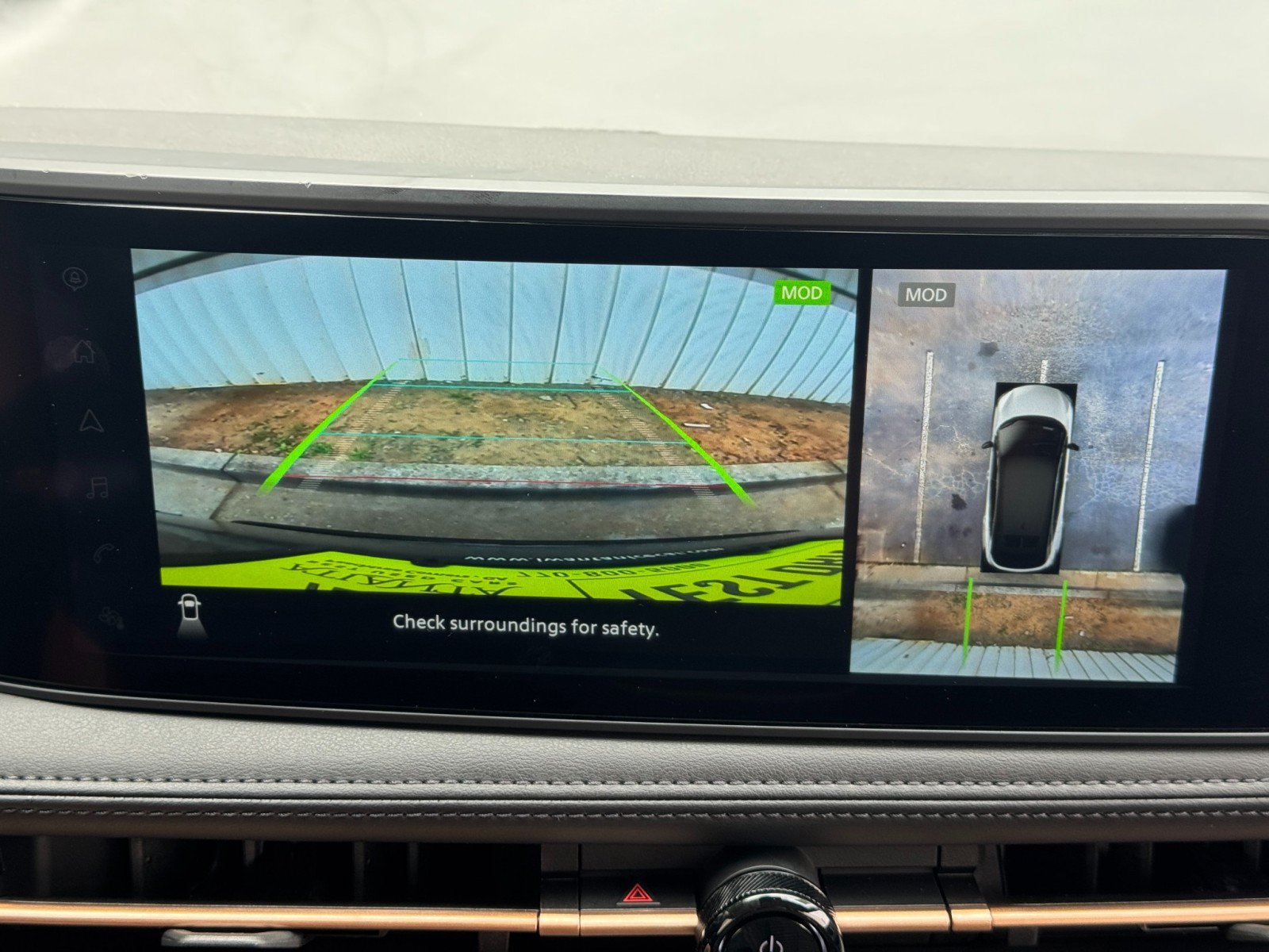 Used 2025 Nissan Ariya FWD image 24