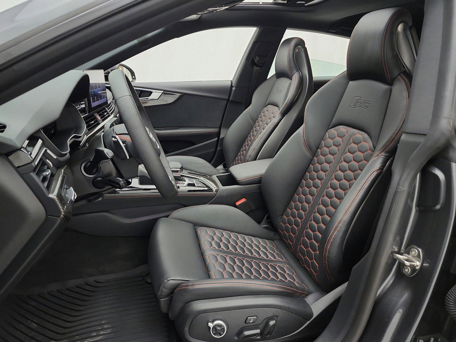 Used 2025 Audi RS 5 Sportback AWD/4WD image 13