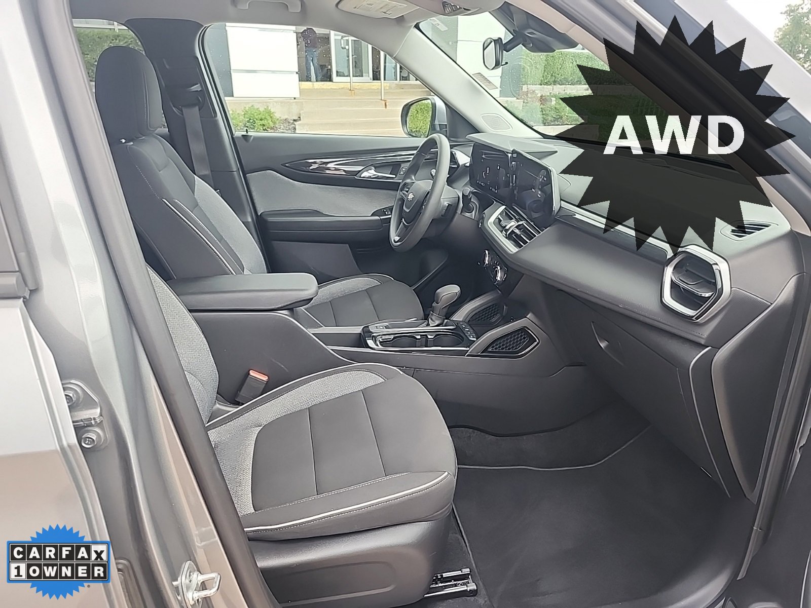 Used 2025 Chevrolet TrailBlazer LT image 14