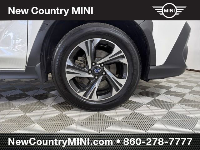 Used 2024 Subaru Crosstrek 2.0i Premium AWD/4WD image 9