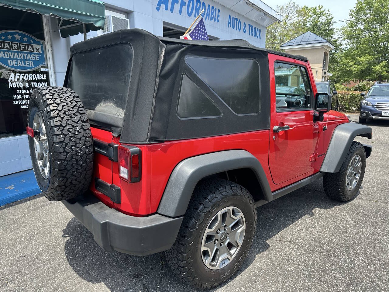 Used 2013 Jeep Wrangler Rubicon w/ Connectivity Group AWD/4WD image 7