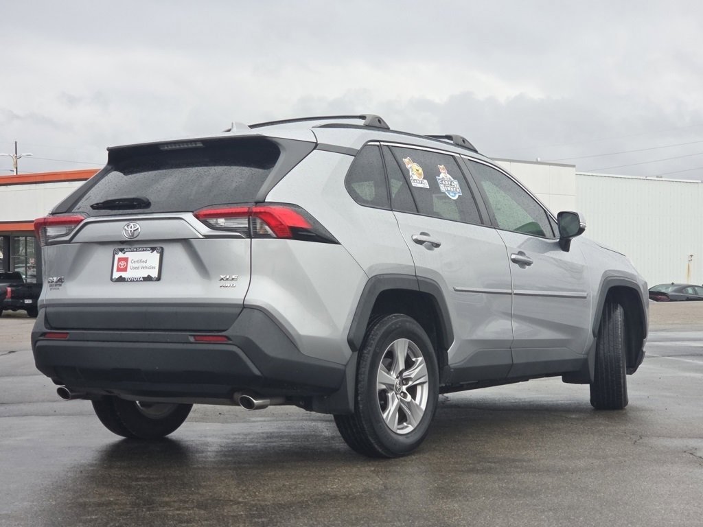 Used 2022 Toyota RAV4 XLE image 21