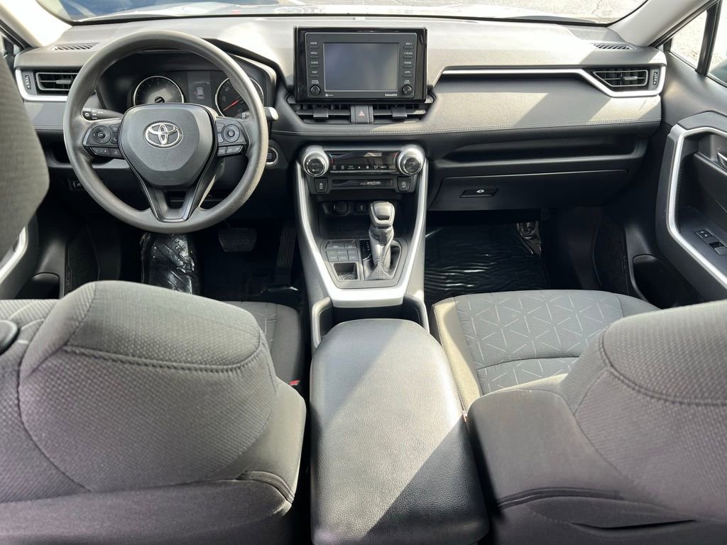 Used 2022 Toyota RAV4 XLE image 21