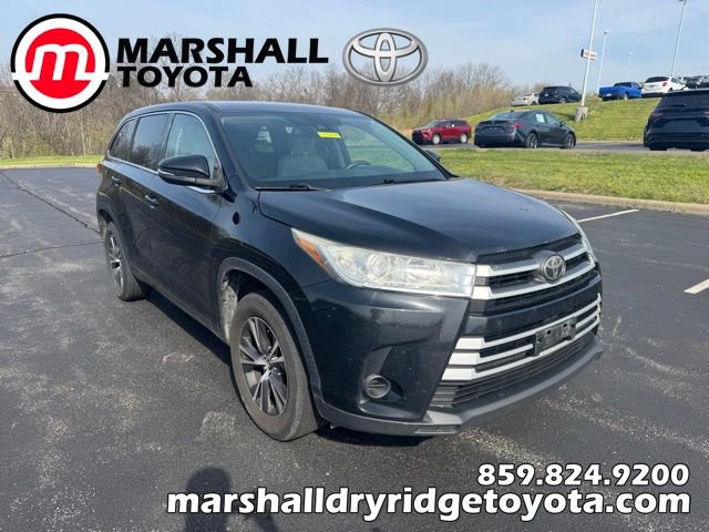 Used 2017 Toyota Highlander LE