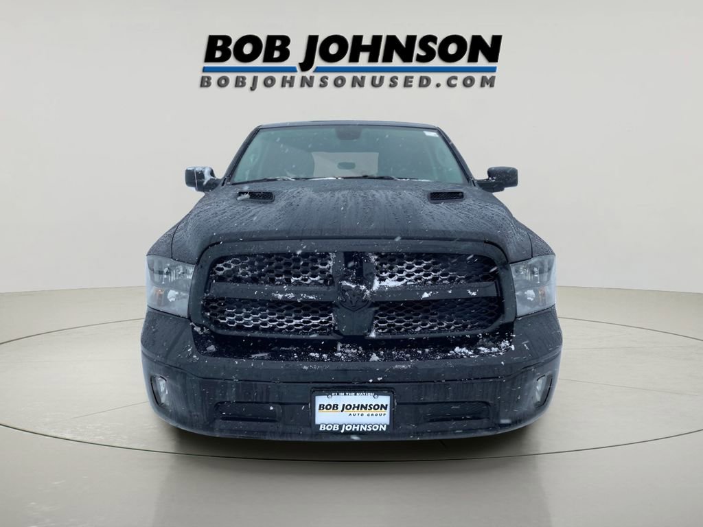 Used 2022 RAM 1500 Classic SLT w/ Black Appearance Group image 3