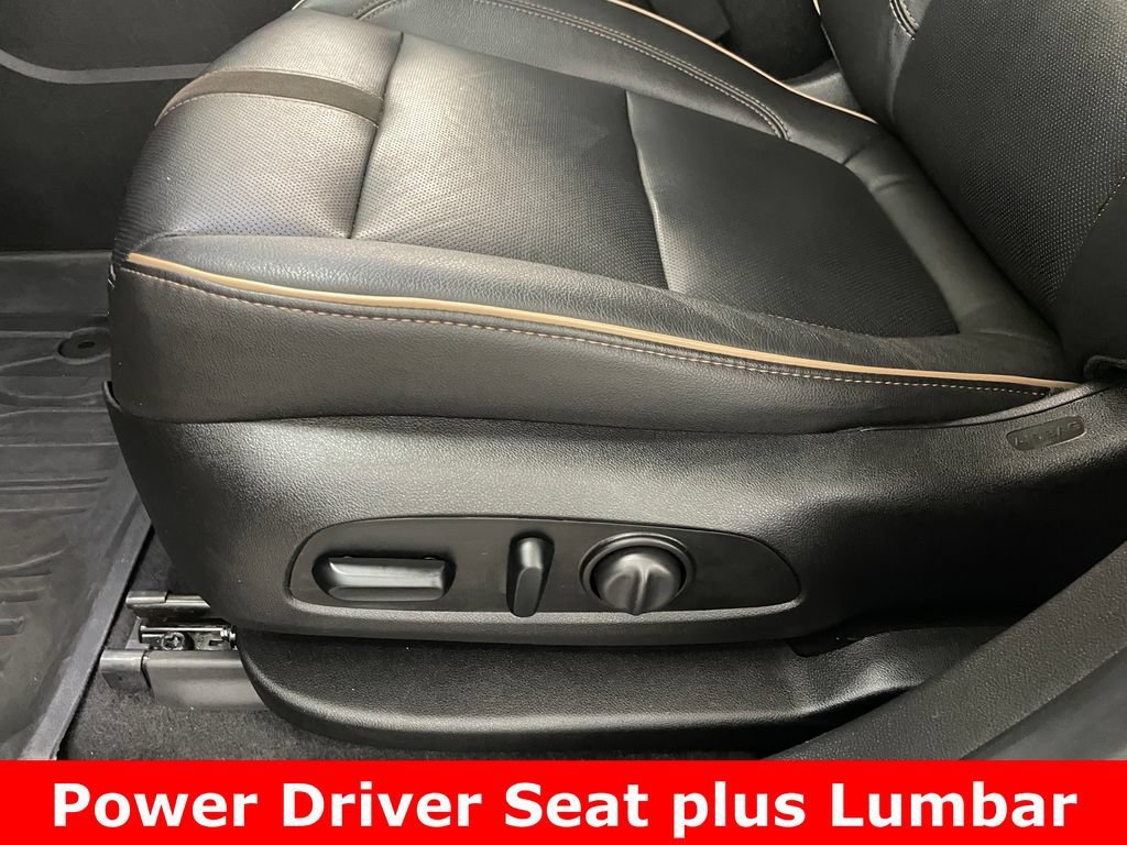 Used 2019 Chevrolet Blazer Premier w/ Sun and Wheels Package FWD image 12