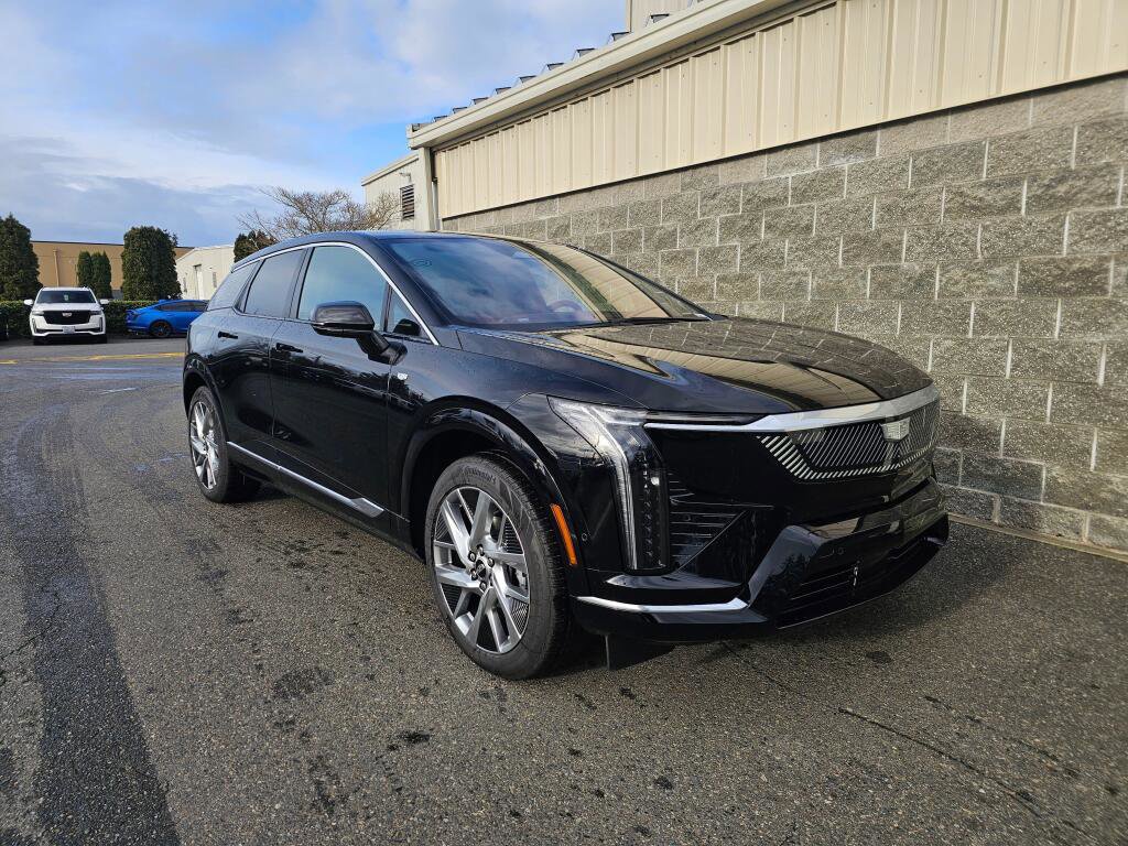 New 2026 Cadillac Optiq Luxury 2 image 11