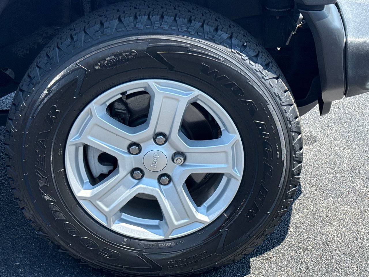 Used 2020 Jeep Wrangler Unlimited Sport w/ Cold Weather Group AWD/4WD image 9