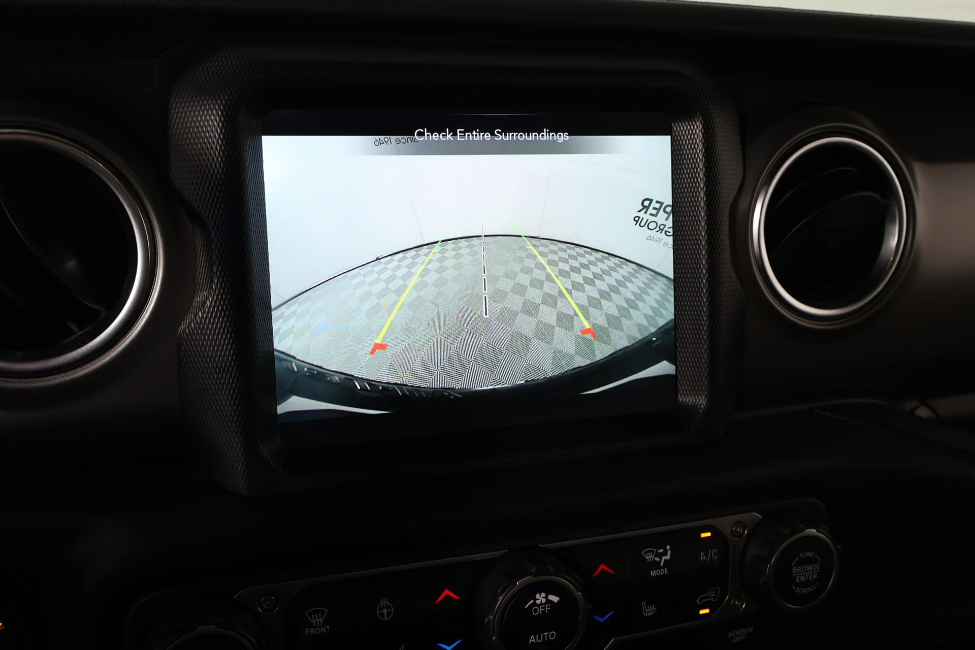 Used 2023 Jeep Wrangler Unlimited Rubicon w/ LED Lighting Group AWD/4WD image 6
