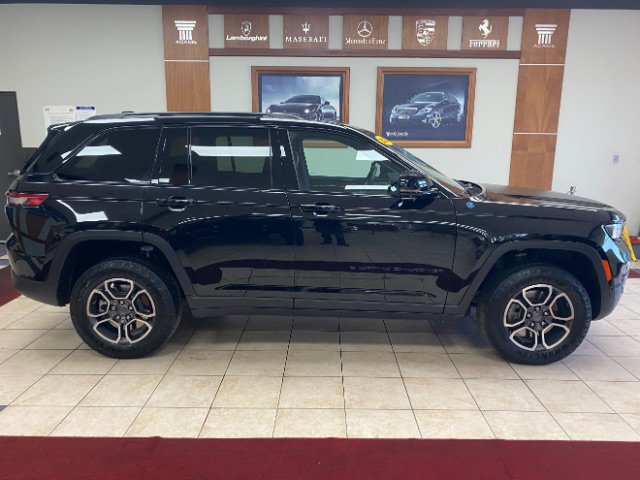 Used 2022 Jeep Grand Cherokee Trailhawk w/ Advanced Protech Group II AWD/4WD image 5