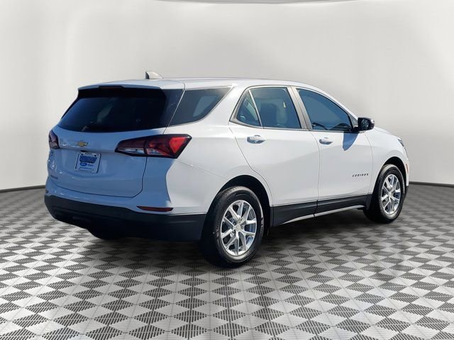 Used 2024 Chevrolet Equinox LS image 6