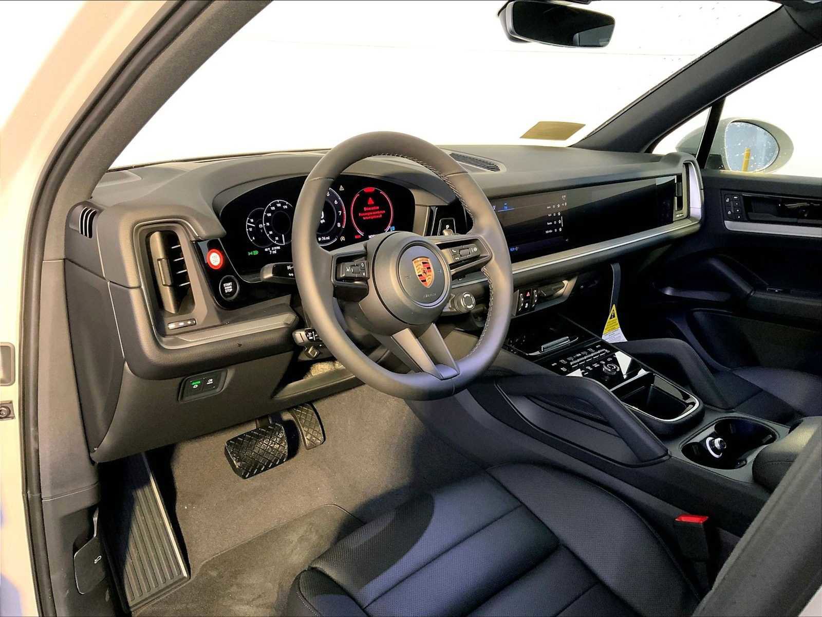 New 2026 Porsche Cayenne image 4