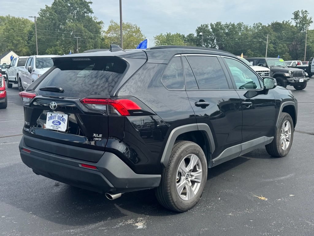 Used 2025 Toyota RAV4 XLE AWD/4WD image 22