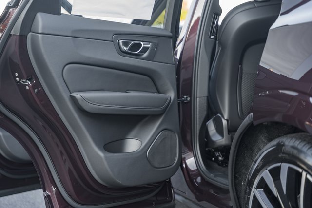 New 2026 Volvo XC60 B5 Ultra w/ Protection Package Premier image 36