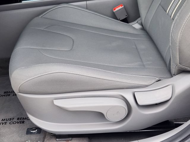Certified 2025 Hyundai Elantra Sport FWD image 17