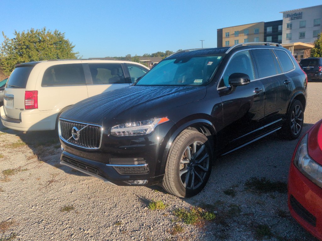 Used 2019 Volvo XC90 T6 Momentum w/ Advanced Package