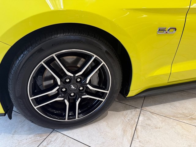 Used 2021 Ford Mustang GT RWD image 4