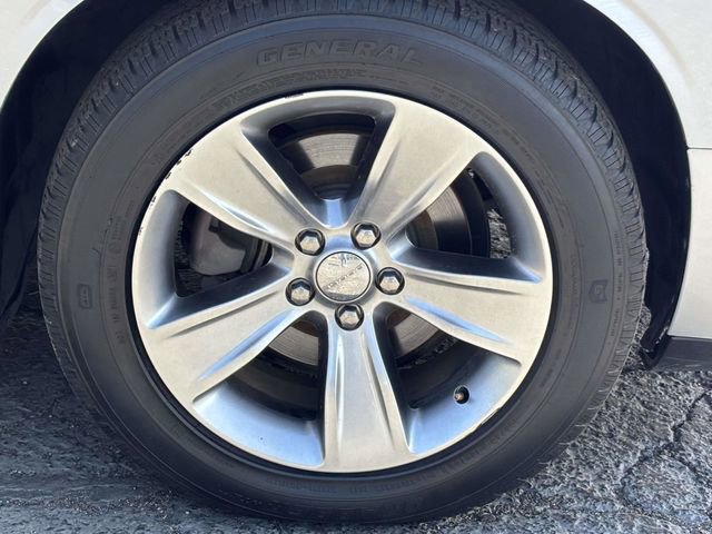 Used 2020 Dodge Challenger SXT RWD image 24