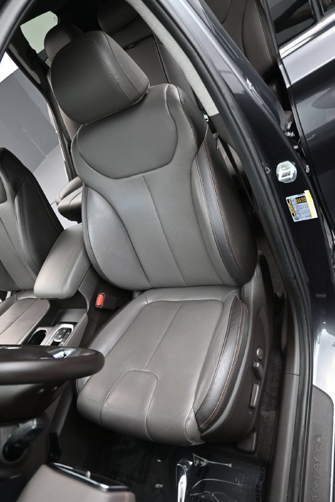 Used 2020 Hyundai Santa Fe SEL AWD/4WD image 14