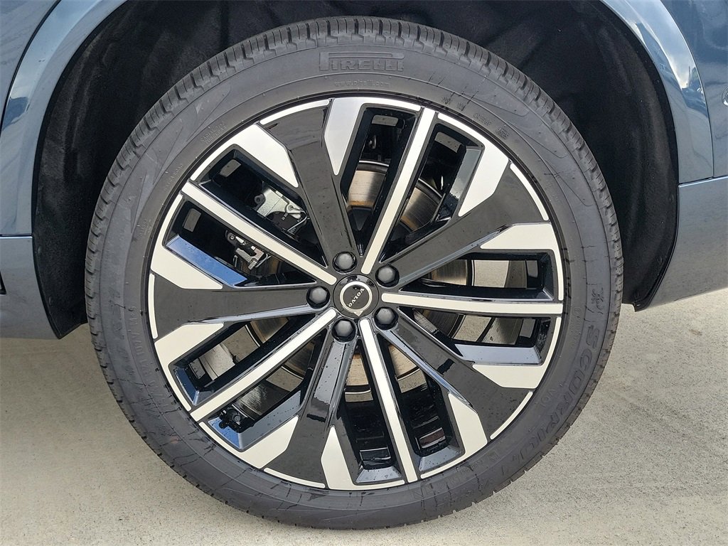 New 2026 Volvo XC90 B6 Ultra w/ Protection Package Premier image 5