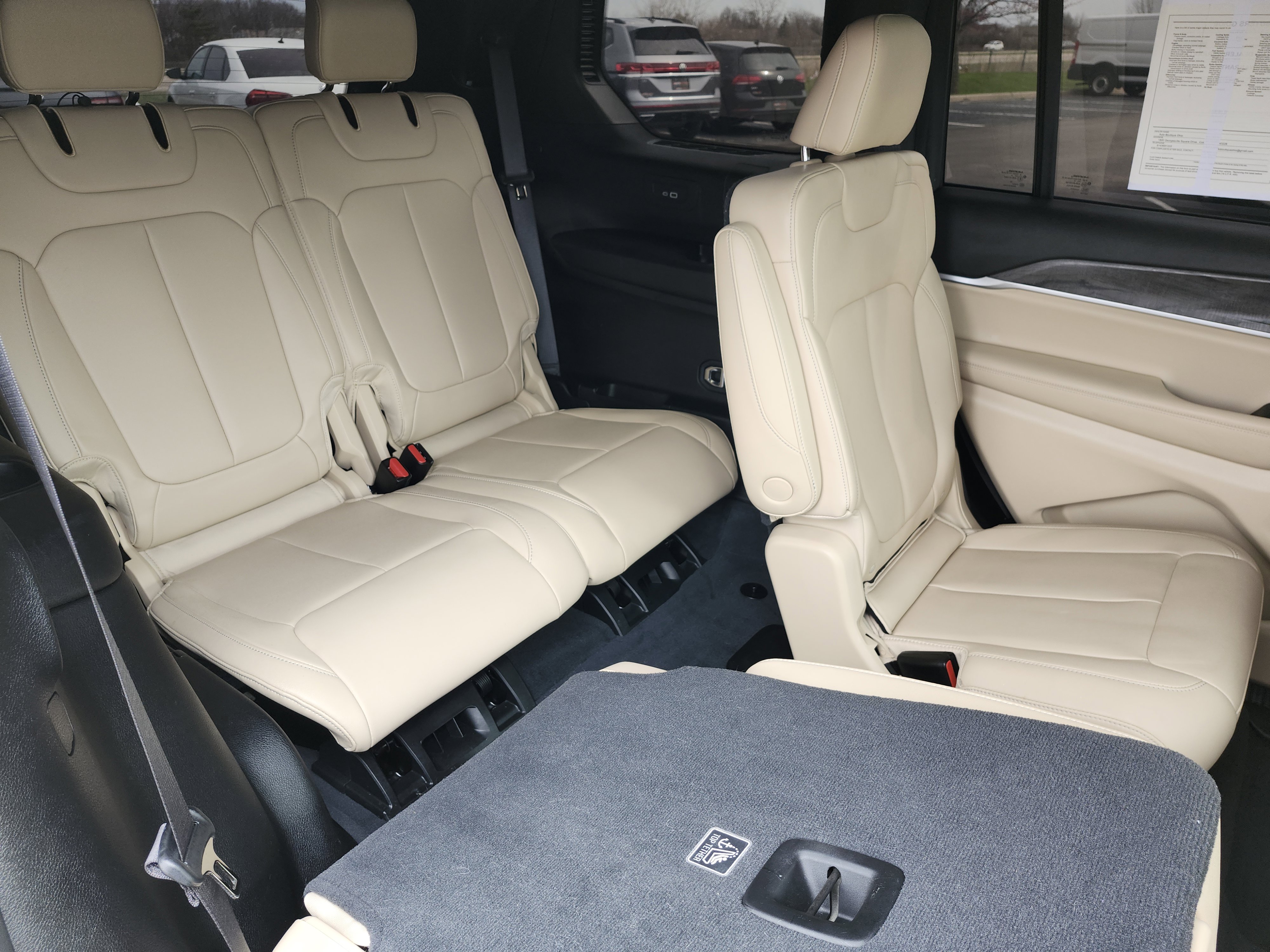 Used 2023 Jeep Grand Cherokee L Limited image 22