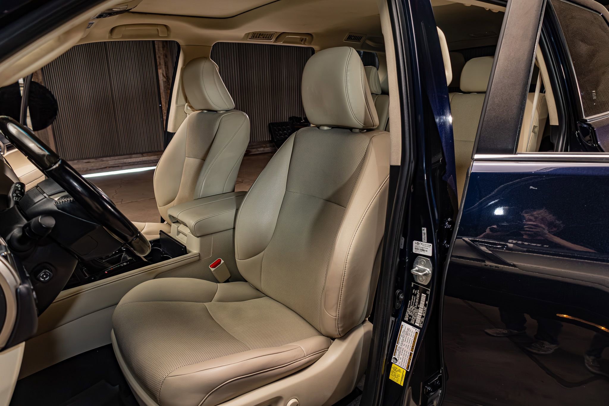 Used 2021 Lexus GX 460 Premium w/ Premium Package AWD/4WD image 22