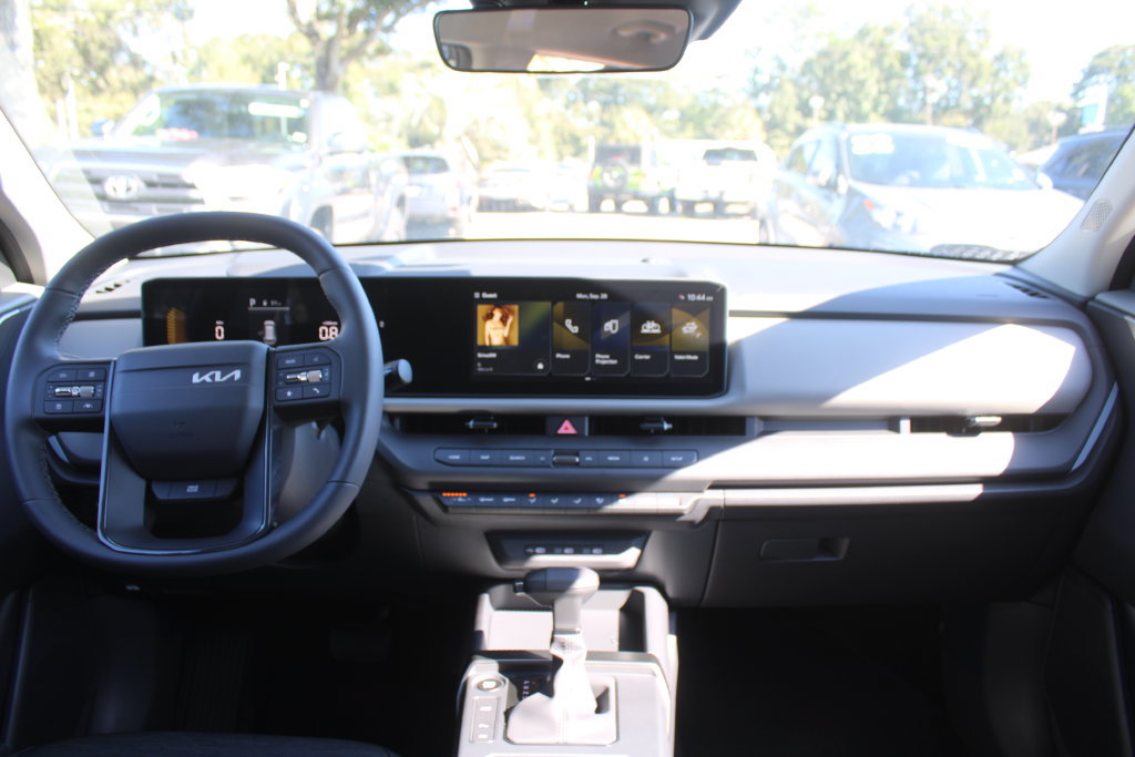 New 2027 Kia Seltos LX FWD image 22