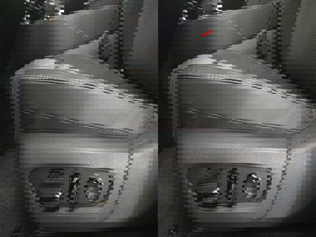 New 2026 Lexus RX 450h AWD image 29