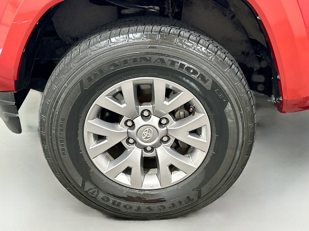 Used 2018 Toyota Tacoma SR5 RWD image 26