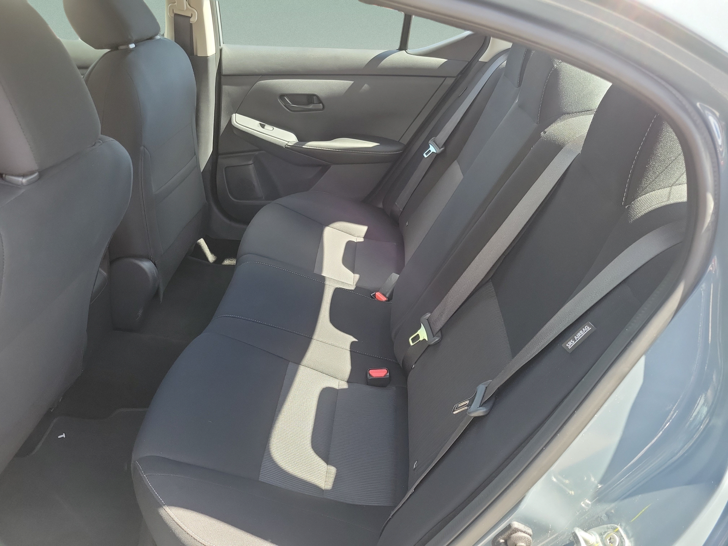 Used 2025 Nissan Sentra SV FWD image 15