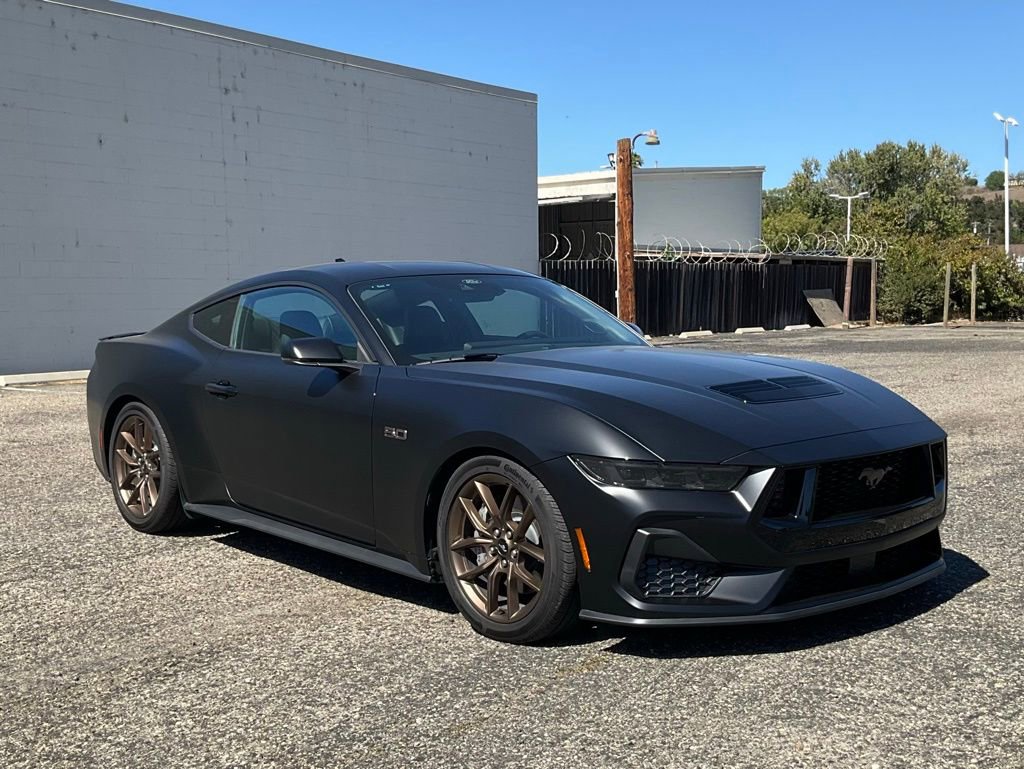 Used 2025 Ford Mustang GT Premium image 8