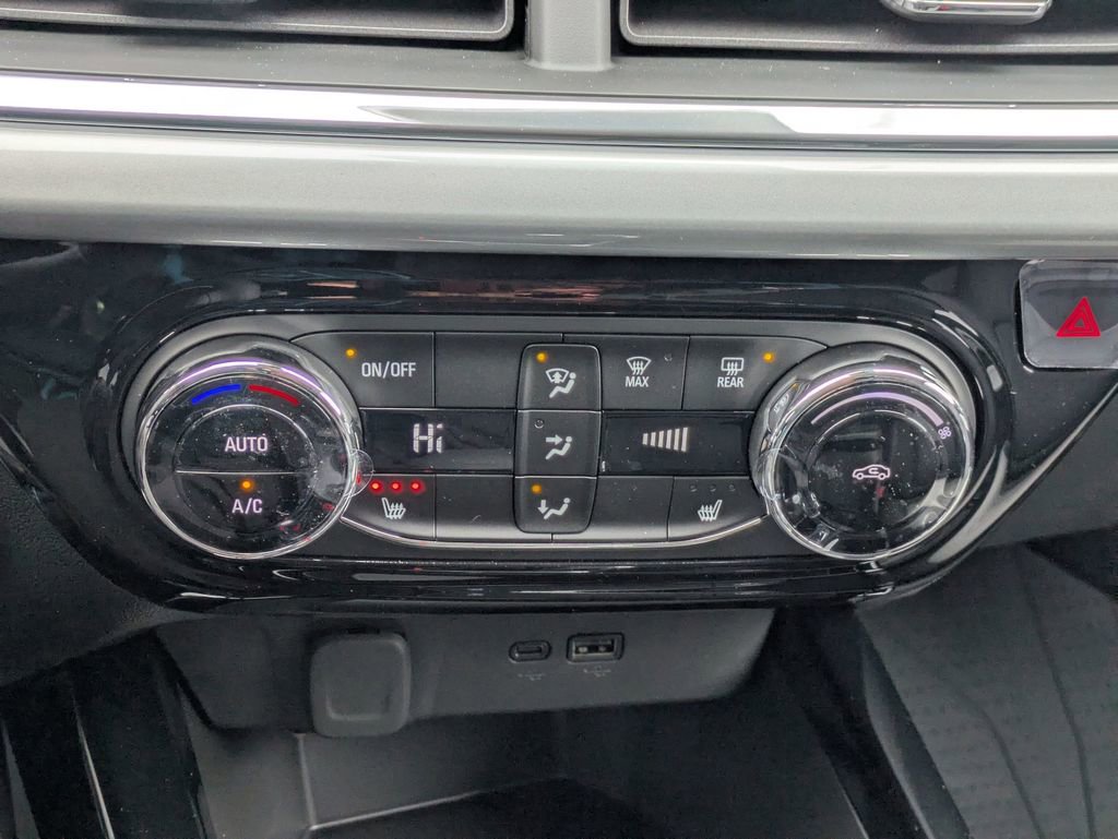 New 2026 Chevrolet Trax LT w/ Driver Confidence Package image 29