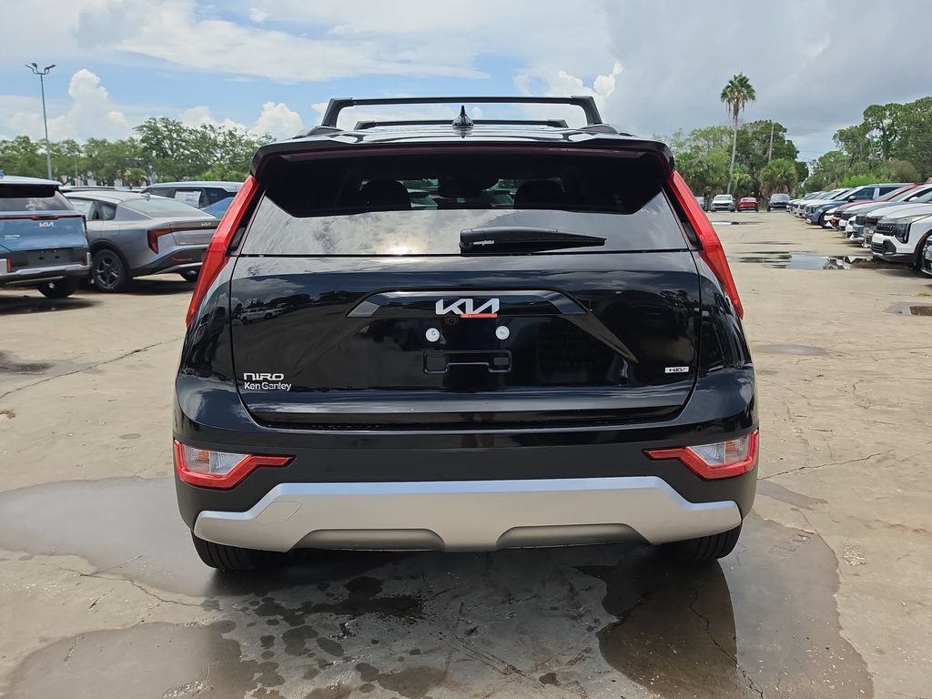 New 2026 Kia Niro EX FWD image 7