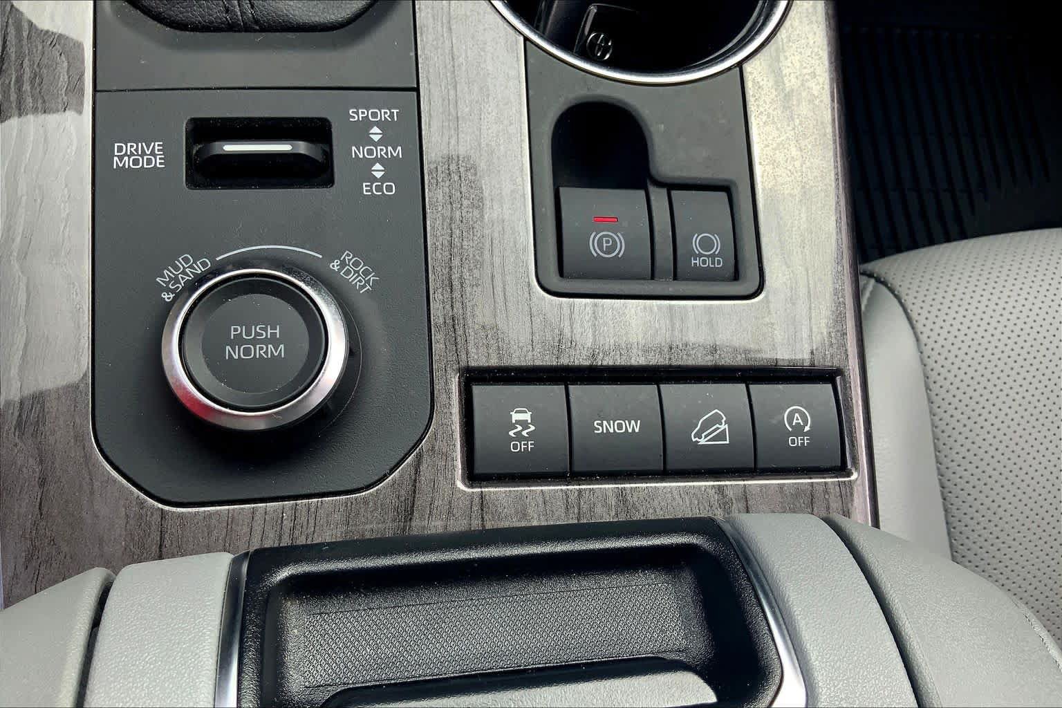 Used 2022 Toyota Highlander Limited AWD/4WD image 71