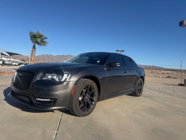 Certified 2022 Chrysler 300 Touring L w/ Comfort Group image 1