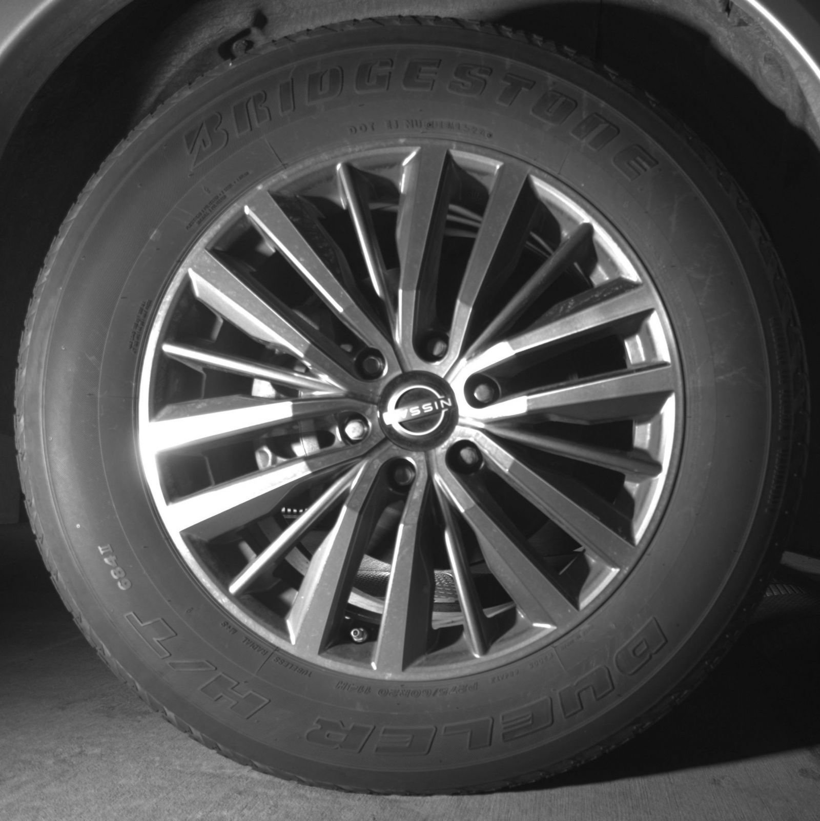 Used 2024 Nissan Armada SL RWD image 15