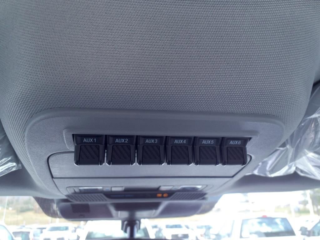 New 2024 Ford F550 4x4 Regular Cab Super Duty image 20