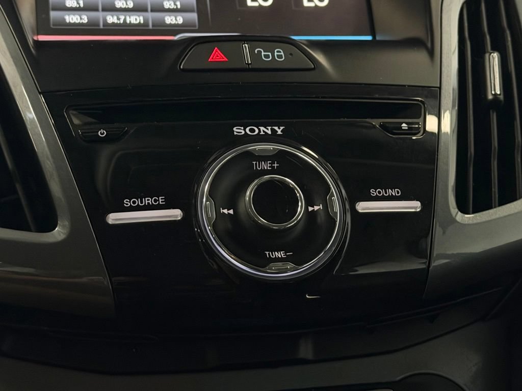 Used 2012 Ford Focus Titanium FWD image 18