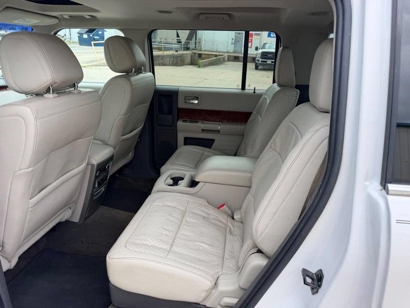 Used 2012 Ford Flex Limited w/ Equipment Group Order Code FWD image 9