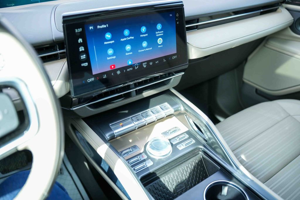 Used 2024 Lincoln Nautilus Reserve w/ Equipment Group 202A image 33