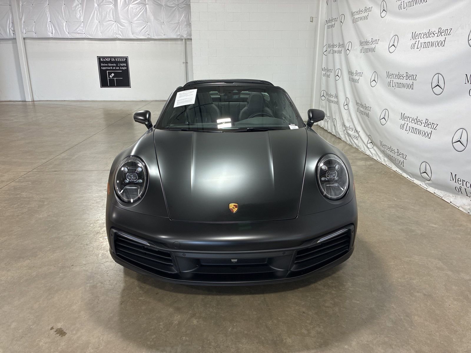 Used 2024 Porsche 911 Targa 4 image 2