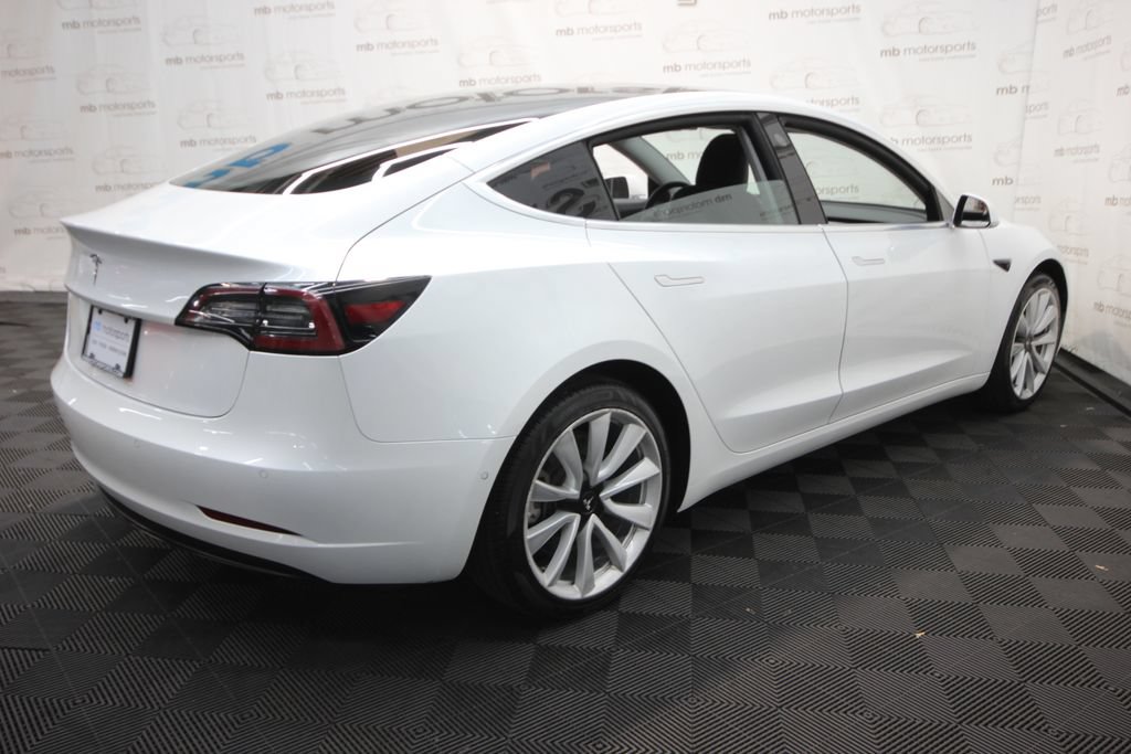 Used 2020 Tesla Model 3 Standard Range Plus RWD image 7