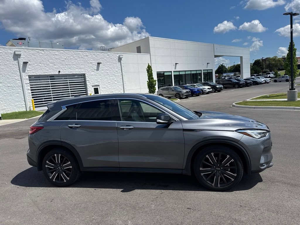 Used 2021 INFINITI QX50 Luxe w/ Appearance Package AWD/4WD image 4