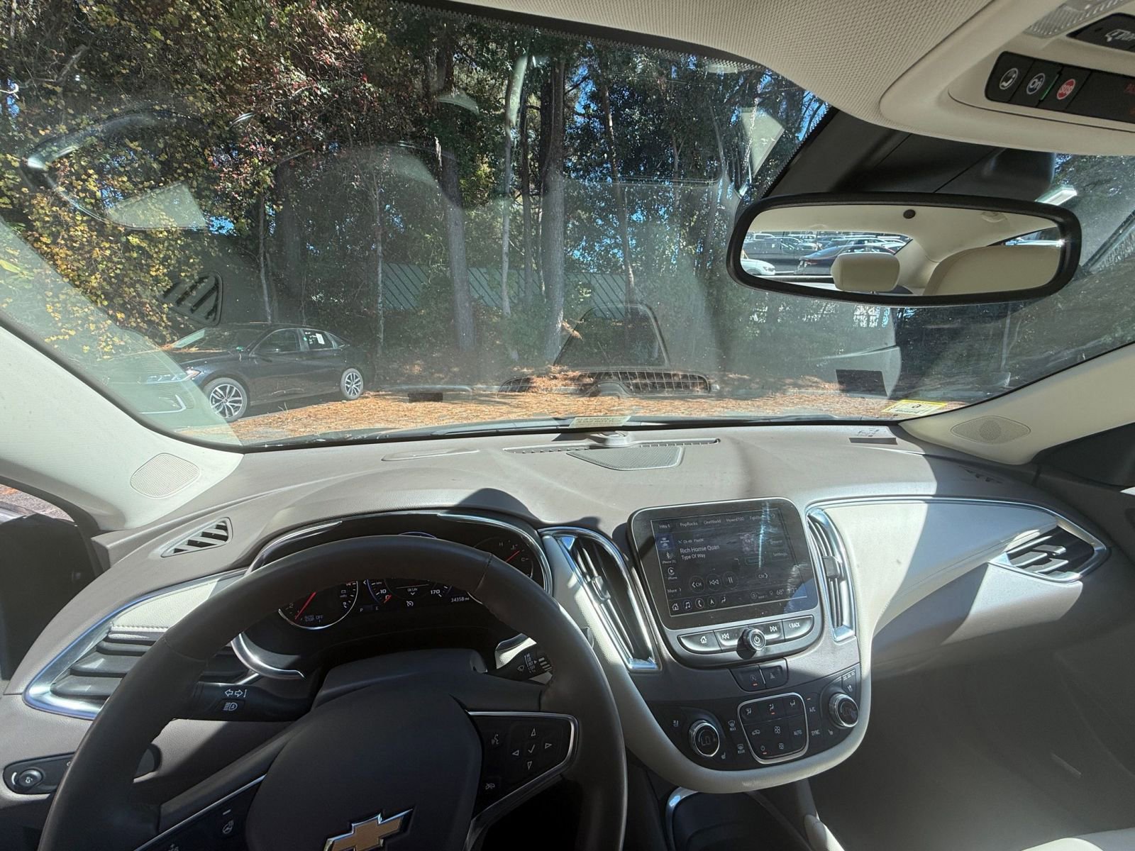 Used 2024 Chevrolet Malibu LT image 33