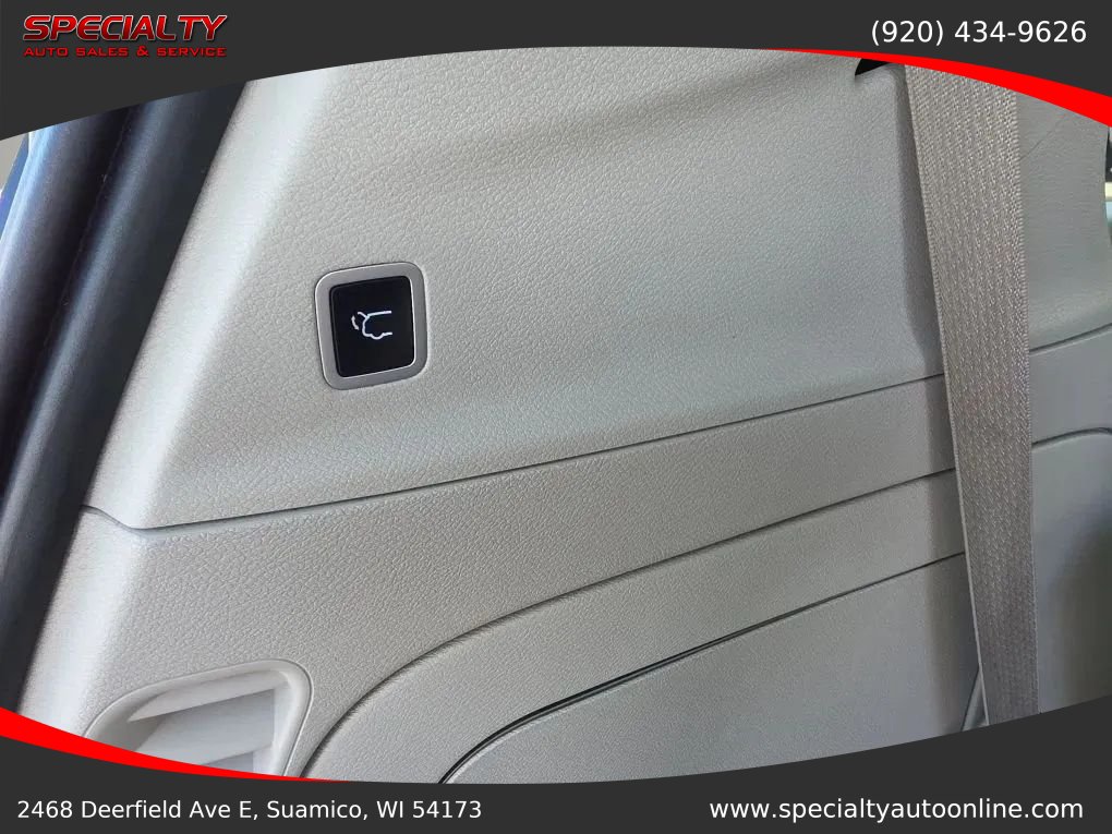Used 2021 Chrysler Pacifica Touring w/ Cold Weather Group FWD image 29