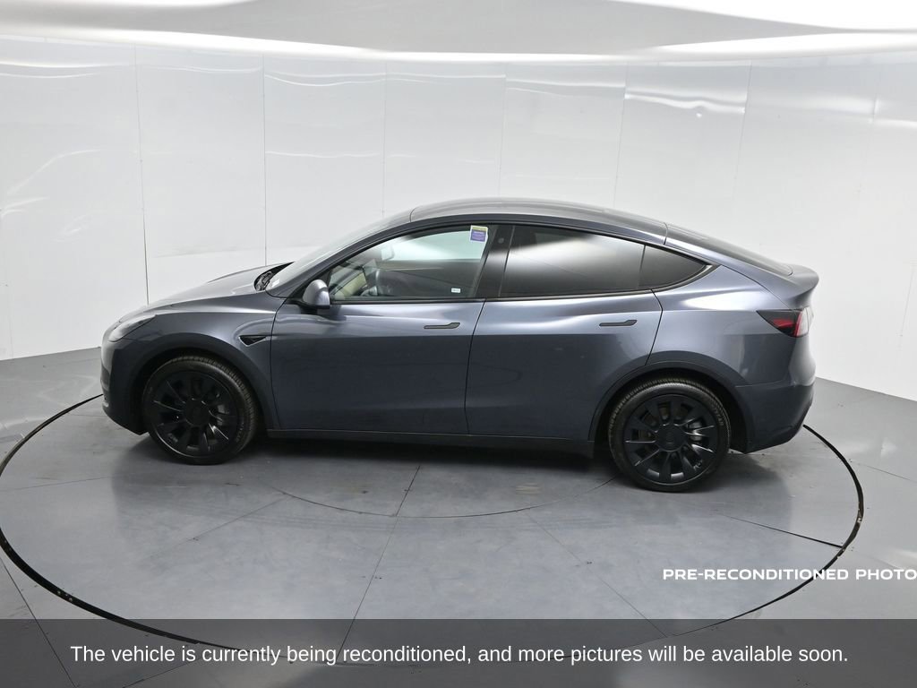 Used 2023 Tesla Model Y Long Range image 50